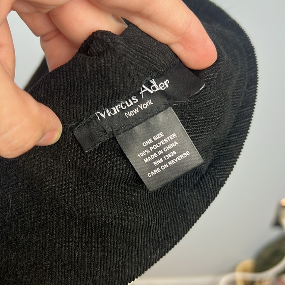 Marcus Adler New York plaid black & white bucket hat - Picture 2 of 4